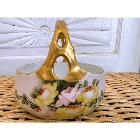 Antique 30's Austria Hand-Painted Floral Porcelain Basket With Gold Handle - Picture 2 of 14